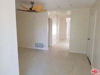 11059 Califa St - Photo 3 of 8