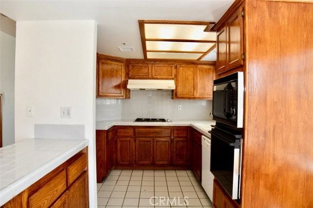 748 W Naomi Ave #A - Photo 6 of 8