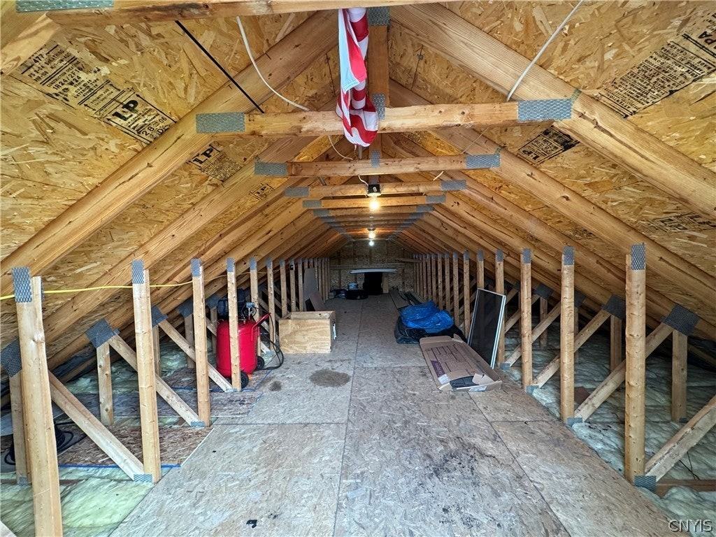 399 Center Rd - Photo 7 of 38