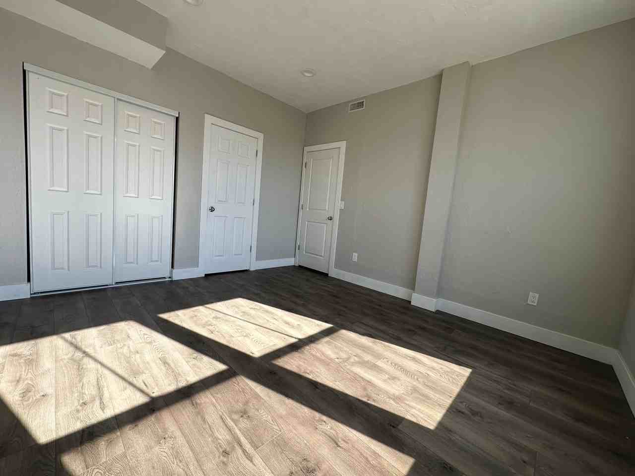1011 W Painted Horse Ln #1 - Photo 4 of 23