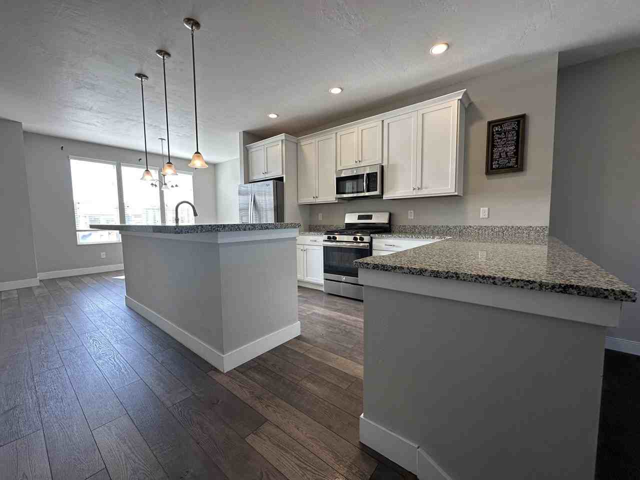 1011 W Painted Horse Ln #1 - Photo 7 of 23