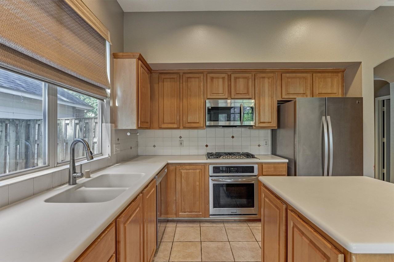 151 W Sundance Cir - Photo 7 of 47