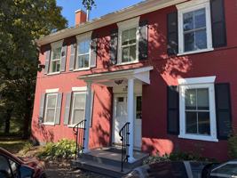 featured image of 2233 Pucker St