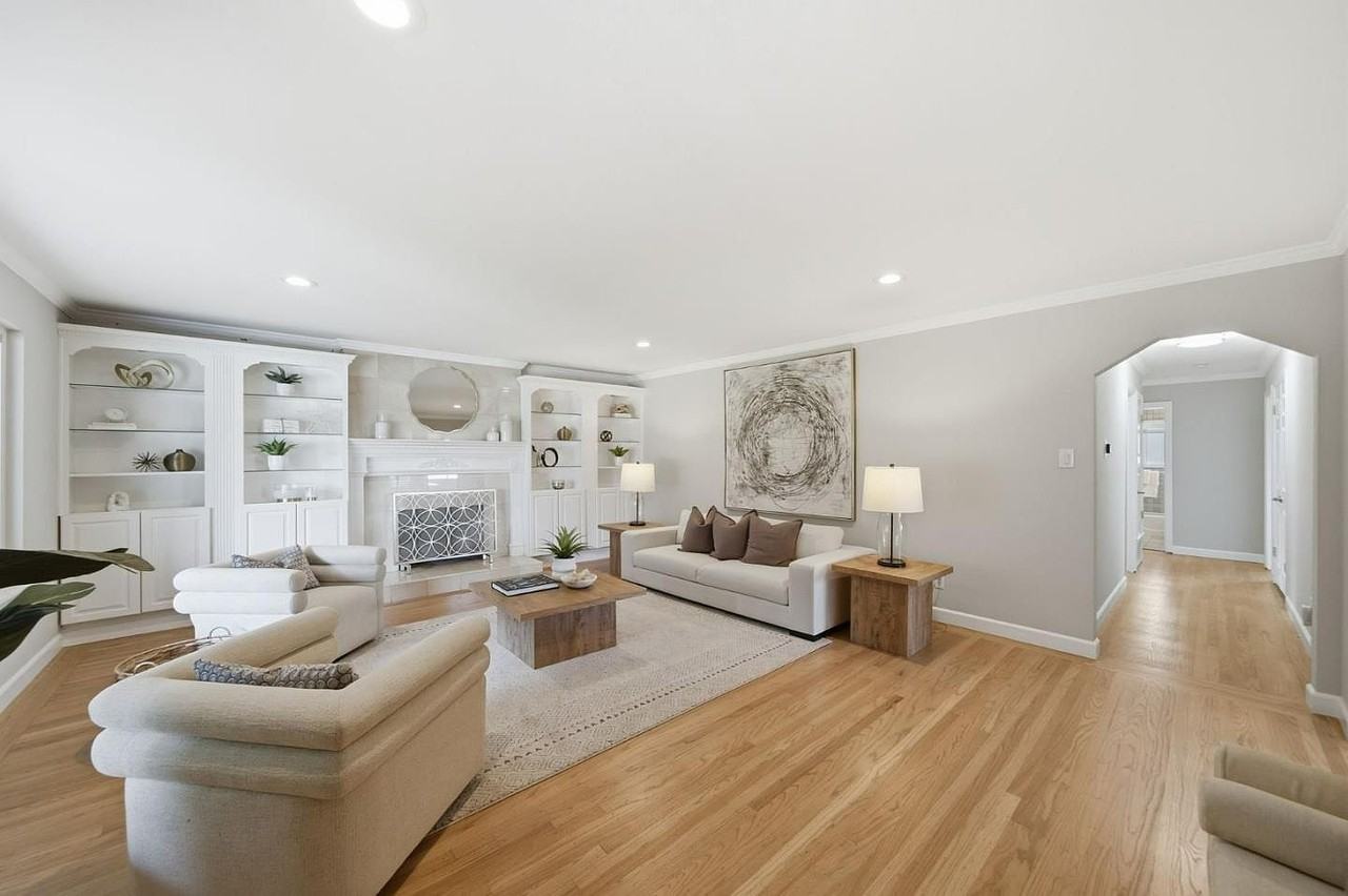 2527 Dekoven Ave #1 - Photo 7 of 26