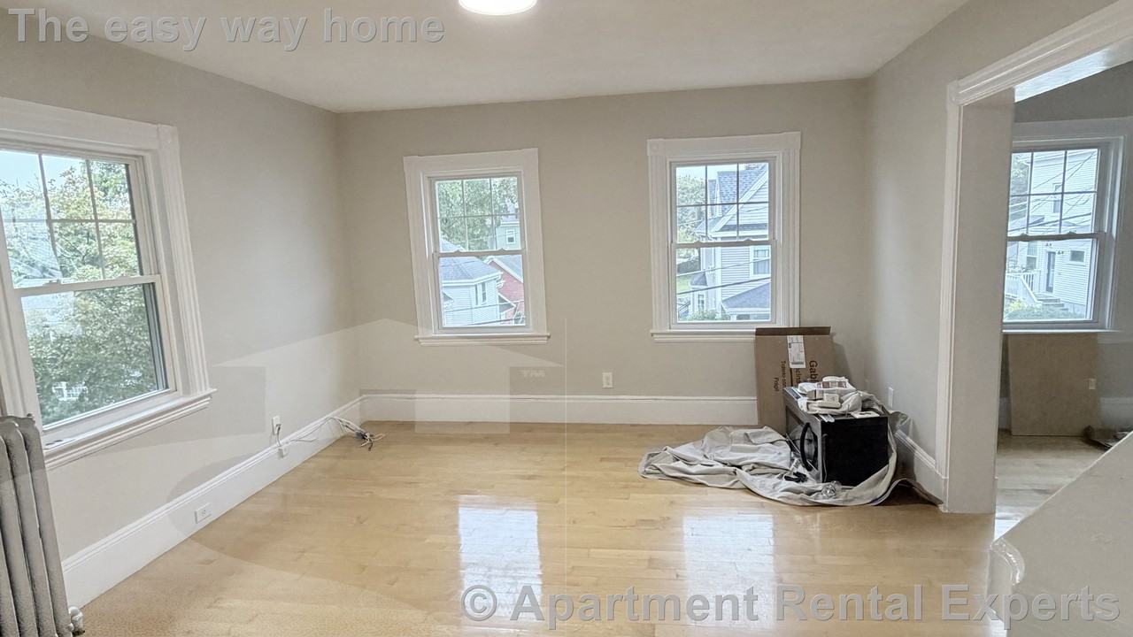 125 Allston St - Photo 5 of 16