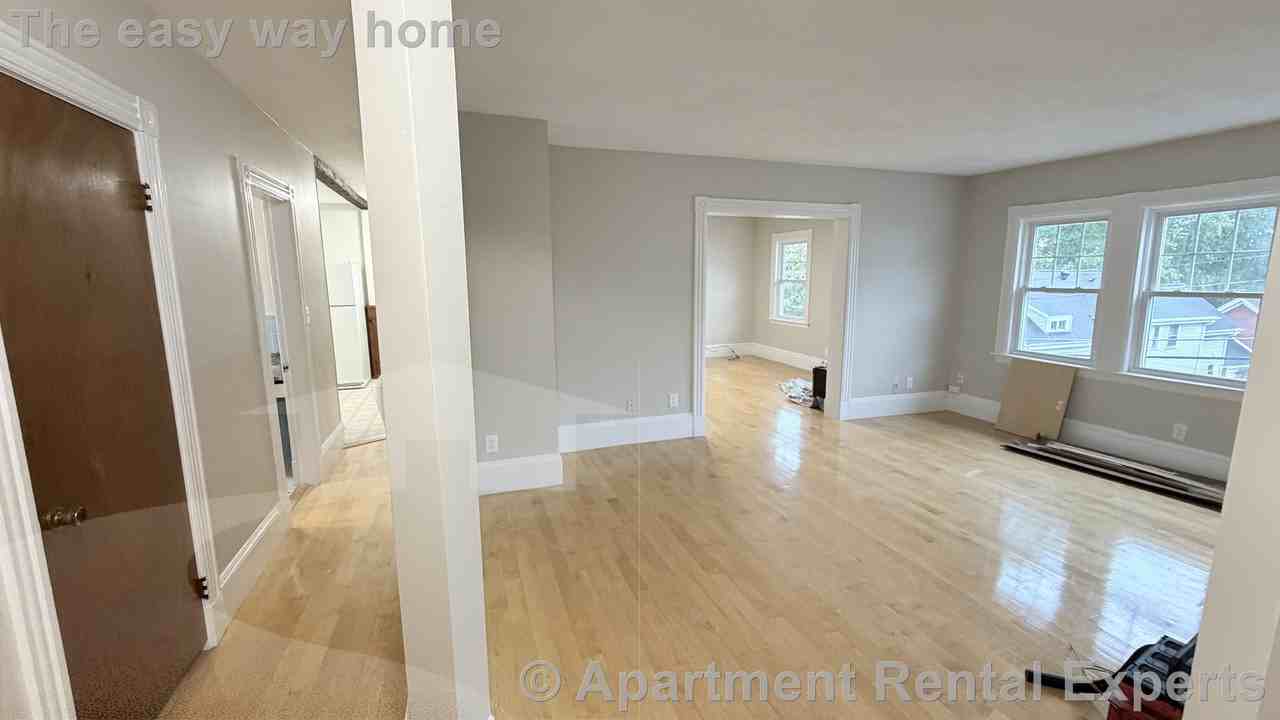 125 Allston St - Photo 7 of 16