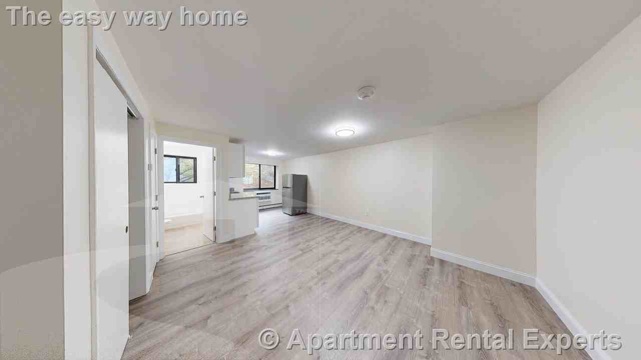 15 Chester St #4 - Photo 3 of 6