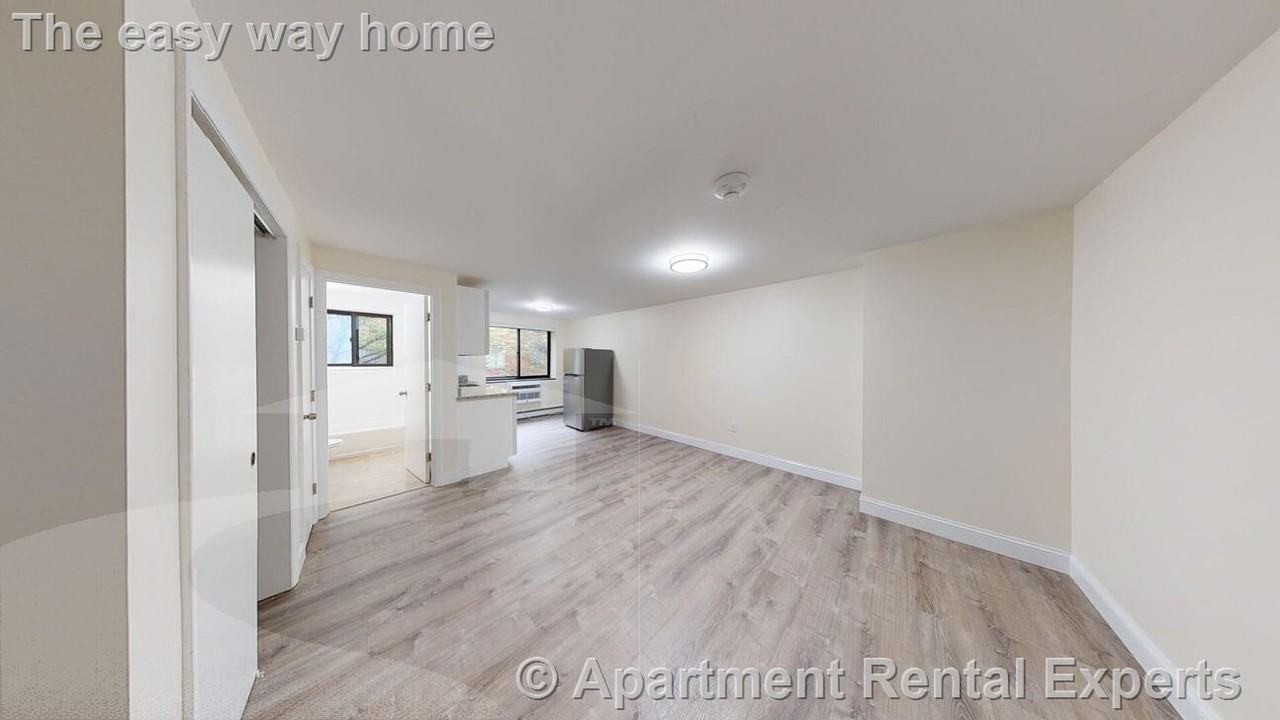 15 Chester St #27 - Photo 3 of 6