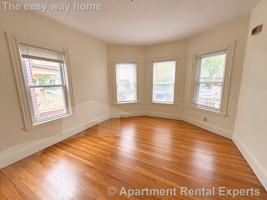 featured image of 26 Claremon St #1