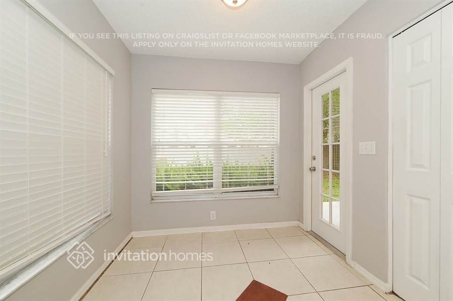 10808 Wrigley Ct - Photo 5 of 13