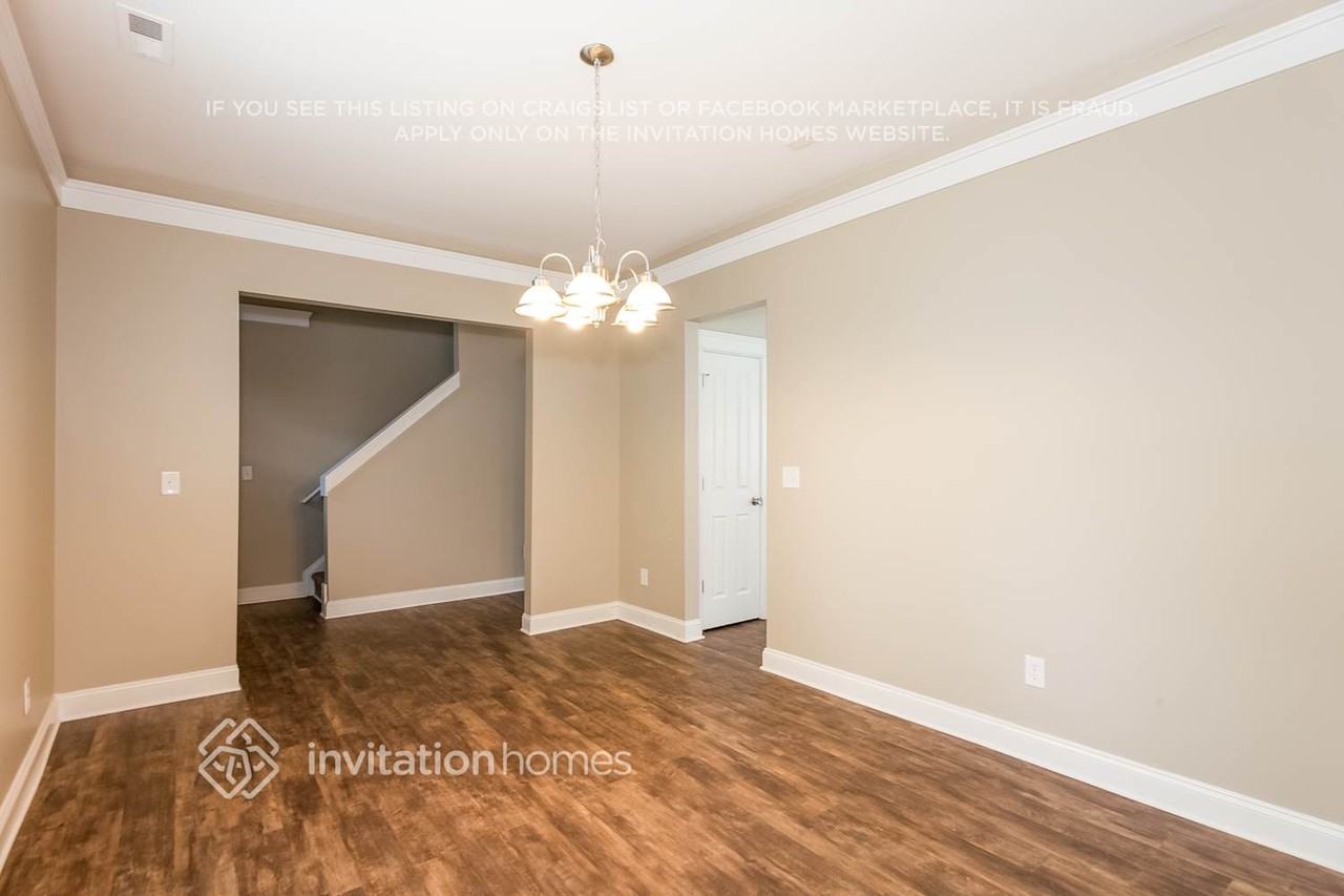 110 E Decatur Ave - Photo 6 of 19