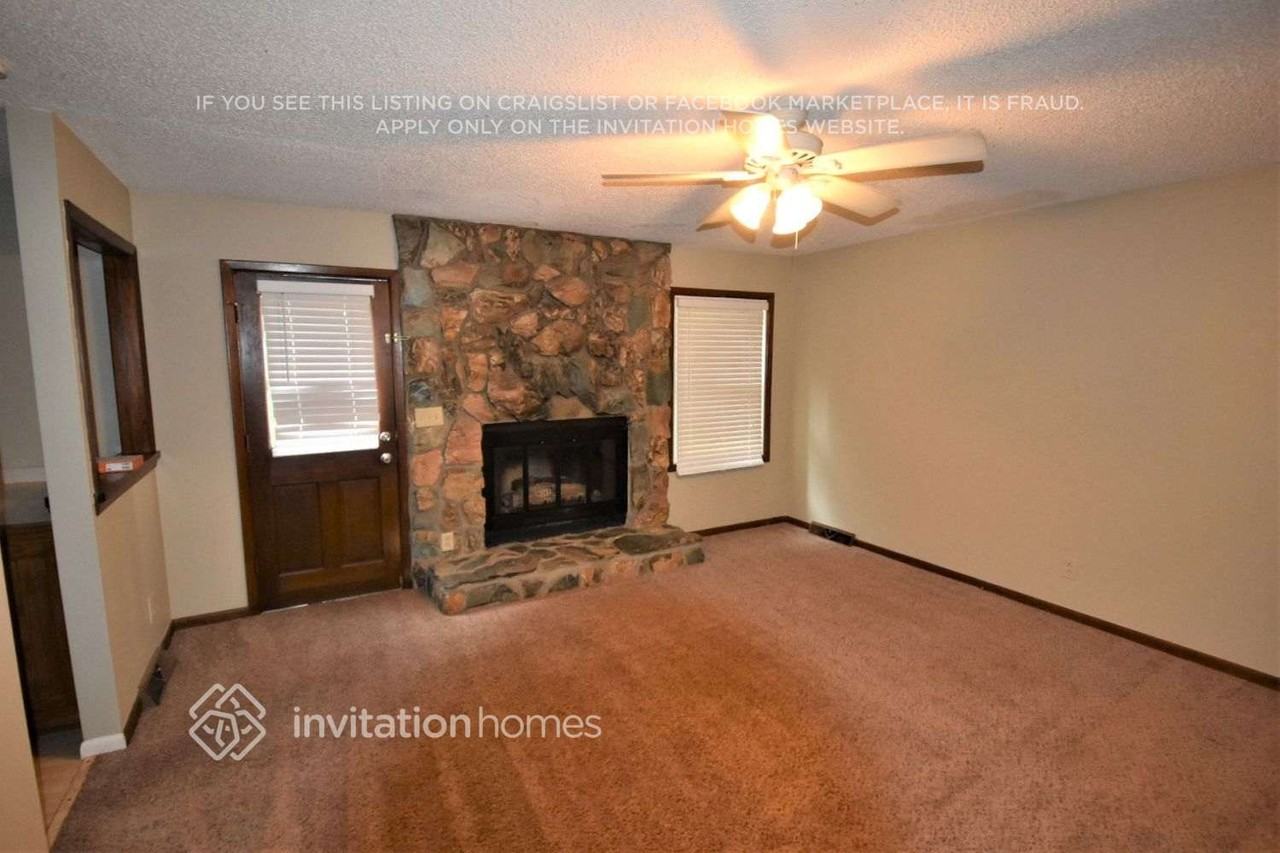 306 Kingsley Dr - Photo 3 of 13