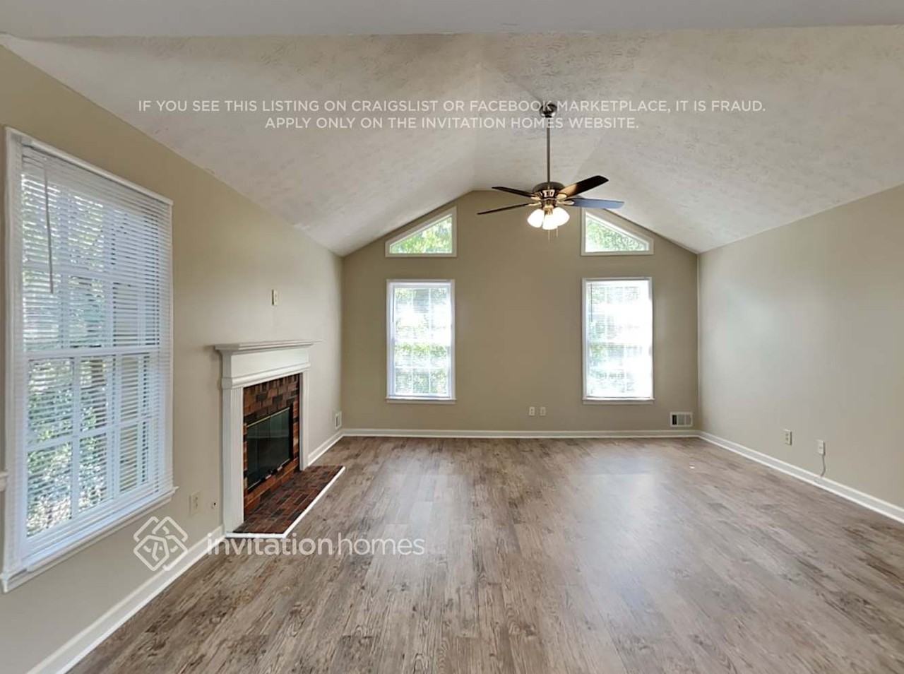 1610 Windy Hill Pl Se - Photo 4 of 17