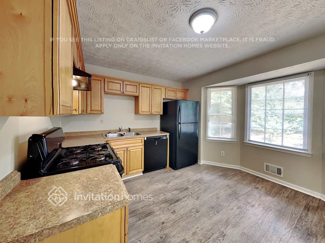 1610 Windy Hill Pl Se - Photo 6 of 17