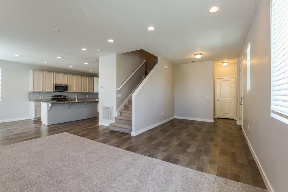 1712 W Parkview Dr - Photo 6 of 17