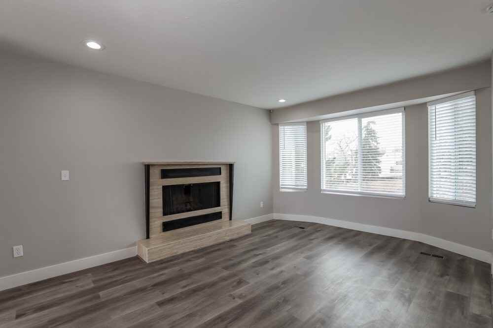 8565 S Mcginnis Ln - Photo 5 of 17