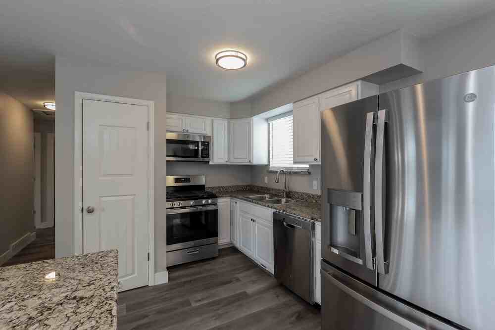 8565 S Mcginnis Ln - Photo 7 of 17