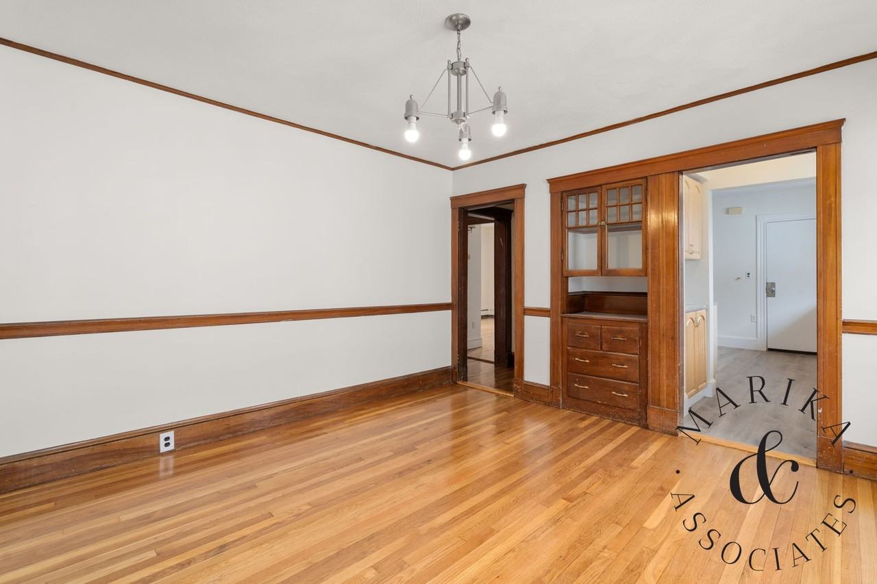 38 Blenford Rd - Photo 3 of 23