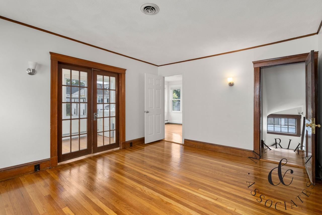 38 Blenford Rd - Photo 4 of 23