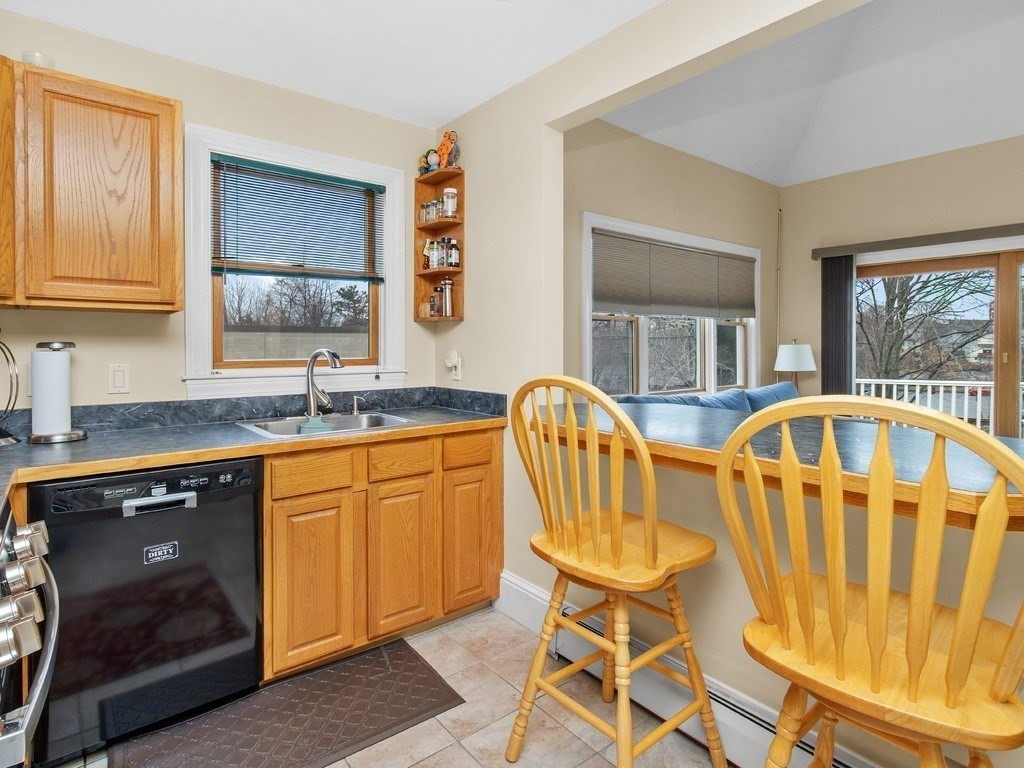 112 Harvard St #2 - Photo 2 of 10