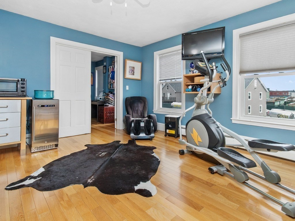 112 Harvard St #2 - Photo 5 of 10