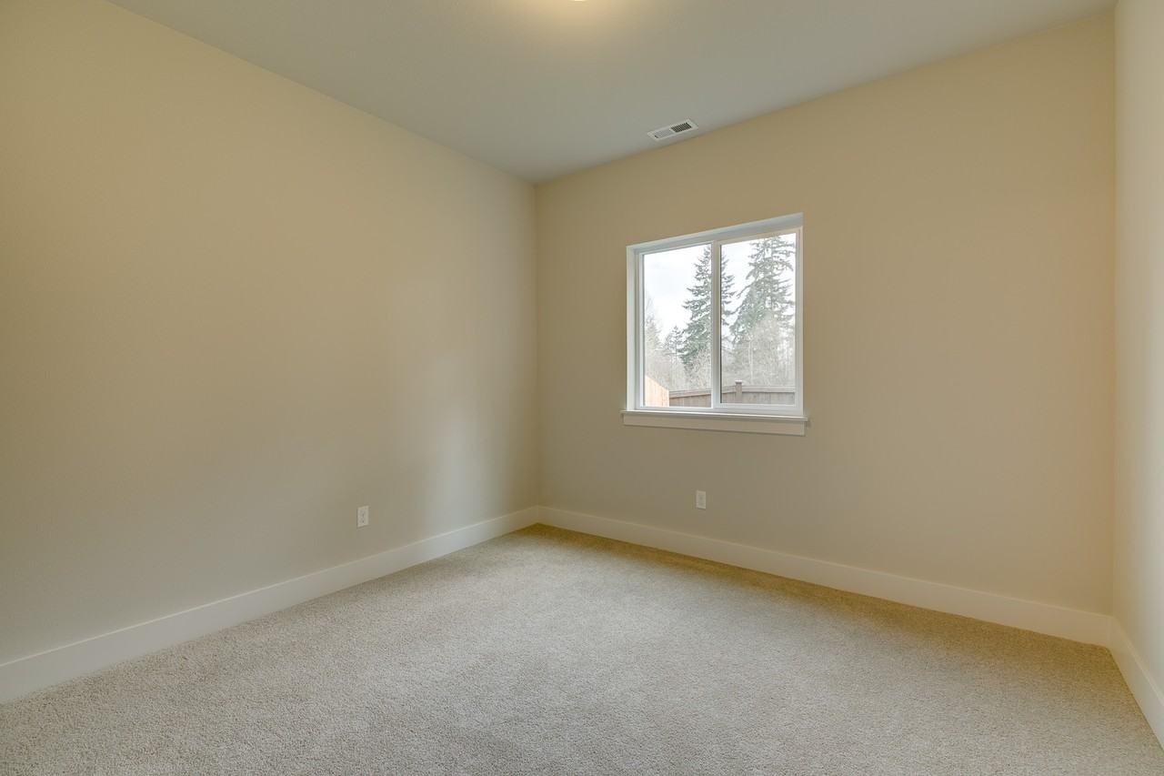 20621 3rd Ave Se - Photo 7 of 31