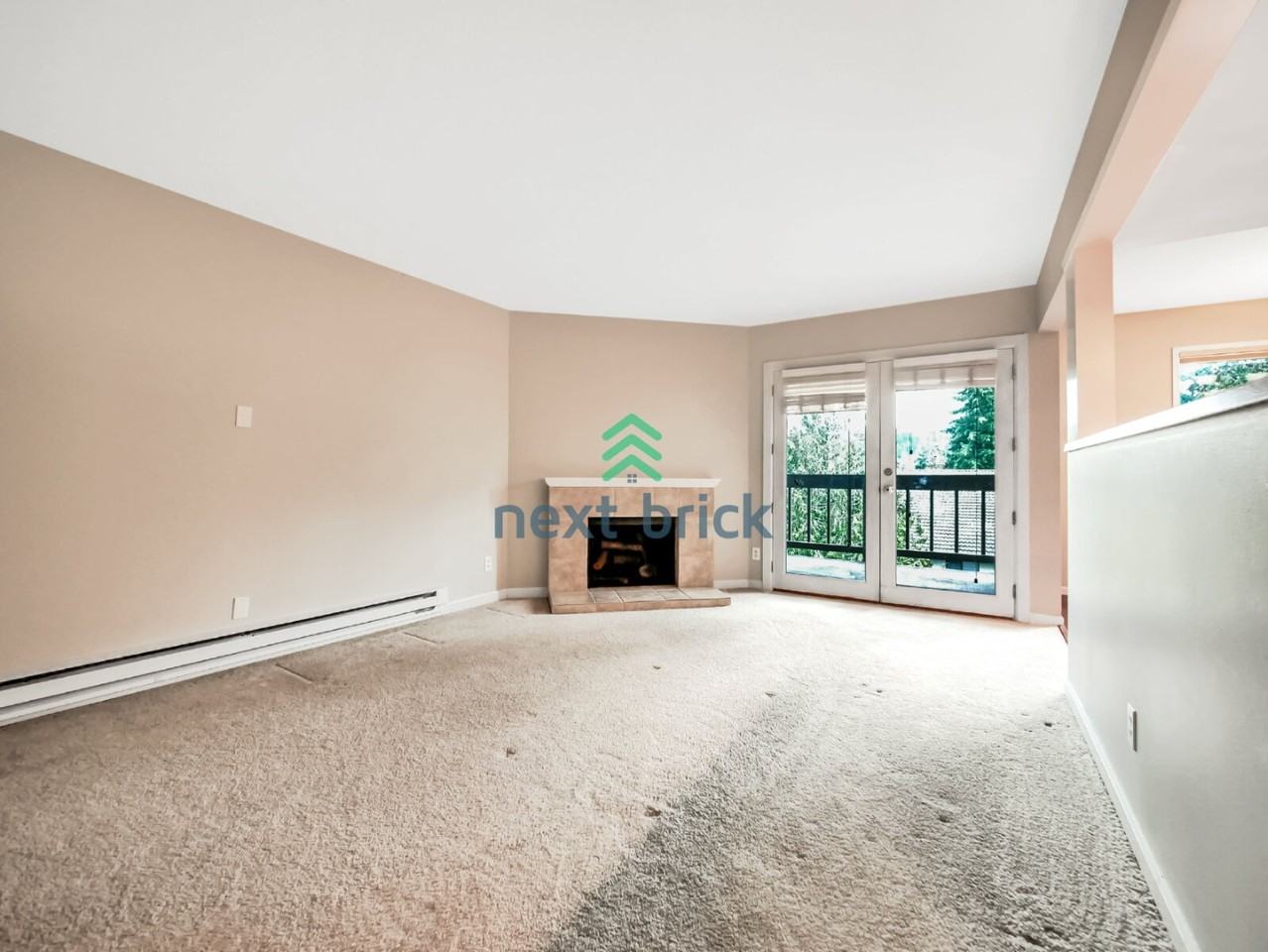 10415 Ne 32nd Pl #E302 - Photo 5 of 15