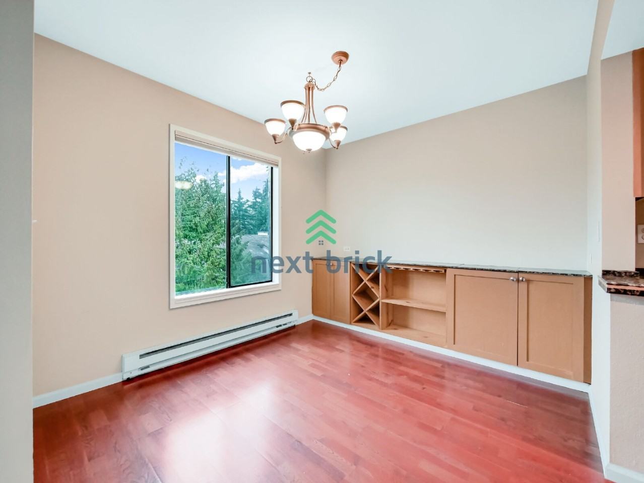 10415 Ne 32nd Pl #E302 - Photo 7 of 15