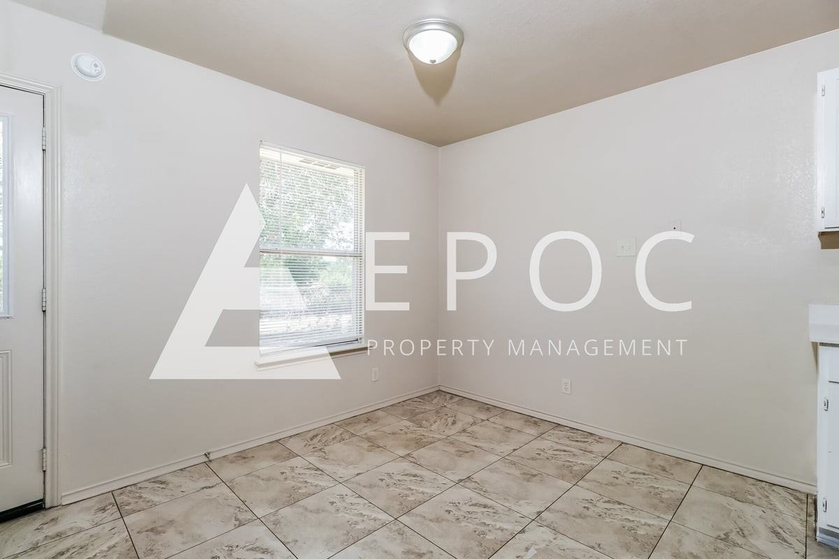4700 Ridgehaven Dr - Photo 7 of 15