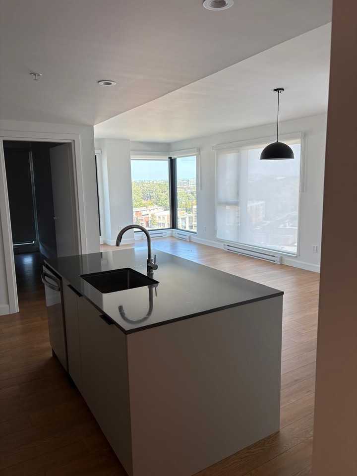 880 Avenue Carson #908 - Photo 5 of 9