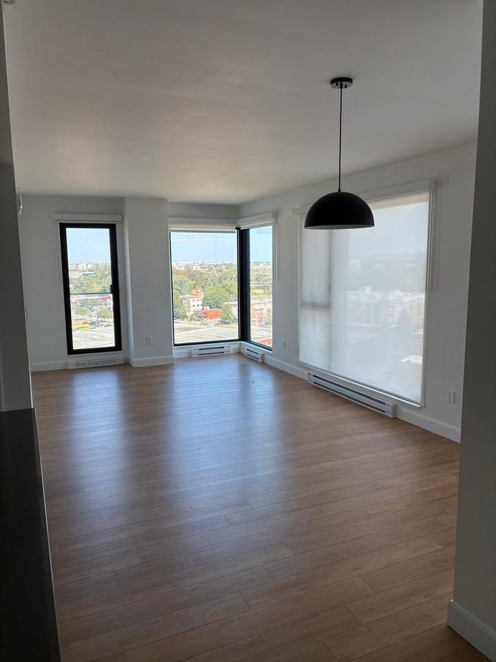 880 Avenue Carson #908 - Photo 2 of 9