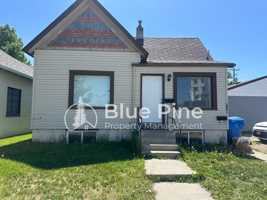featured image of 439 1/2 E Wyeth St