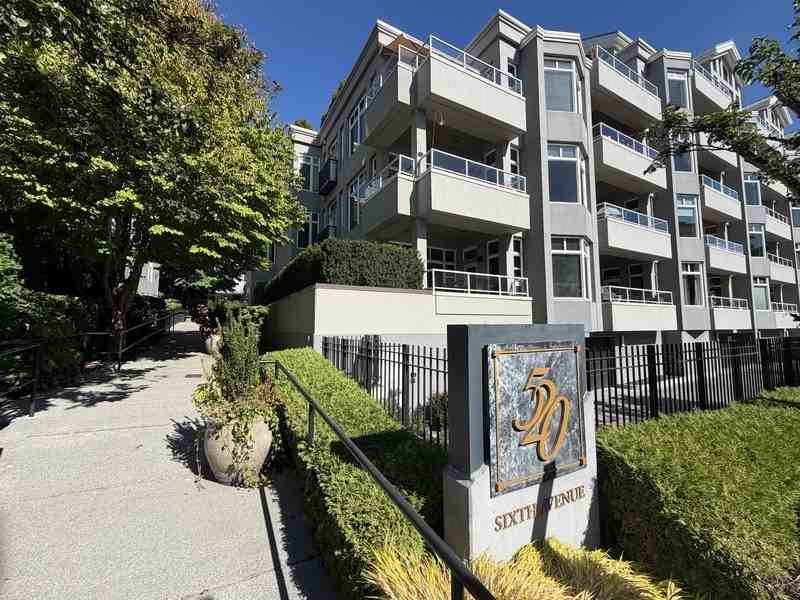 520 6th Ave #1002