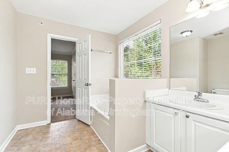 206 Park Village Cir - Photo 4 of 20