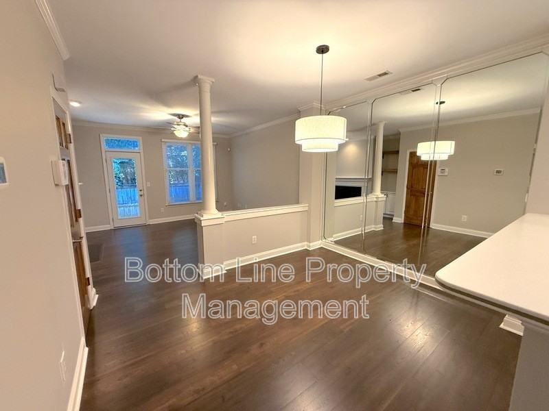 1516 Cleveland Ave - Photo 7 of 22