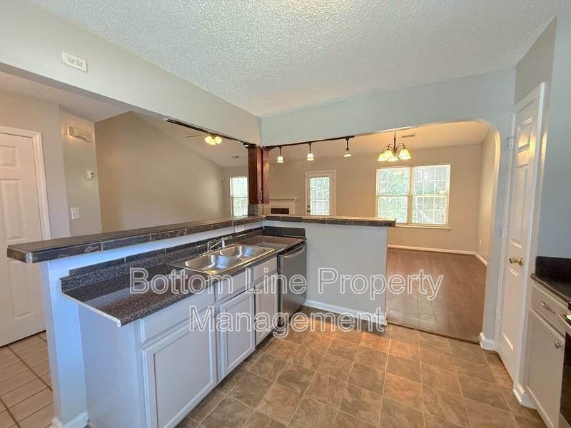 5441 Realtree Ln - Photo 7 of 21
