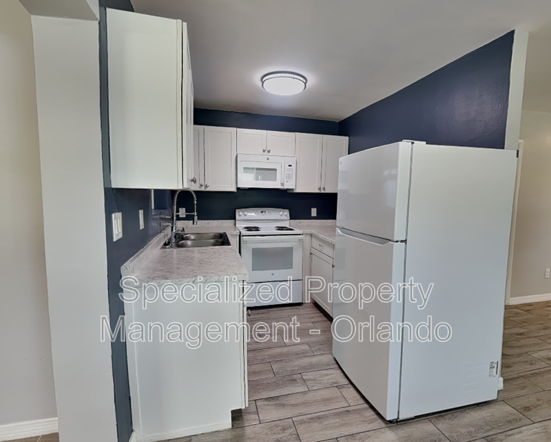 561 Raleigh St - Photo 3 of 23