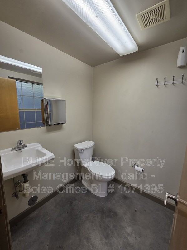 4311 W Albion St - Photo 4 of 4