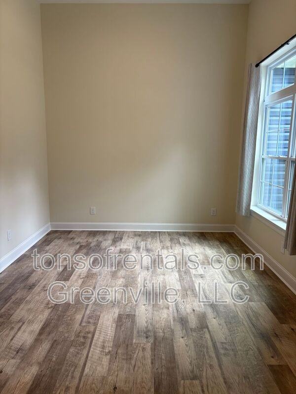 271 Rocky Ridge Rd - Photo 3 of 27