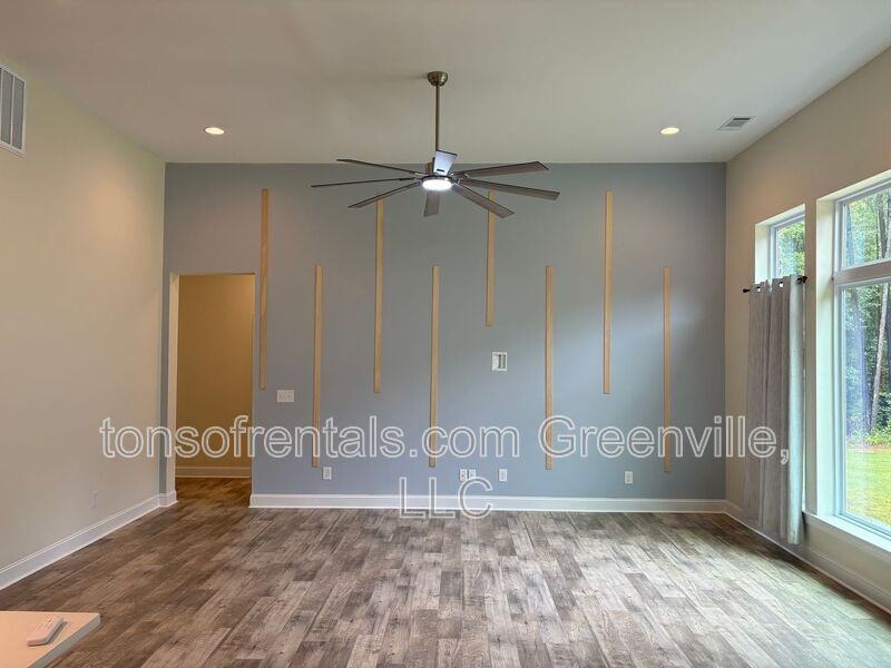 271 Rocky Ridge Rd - Photo 4 of 27