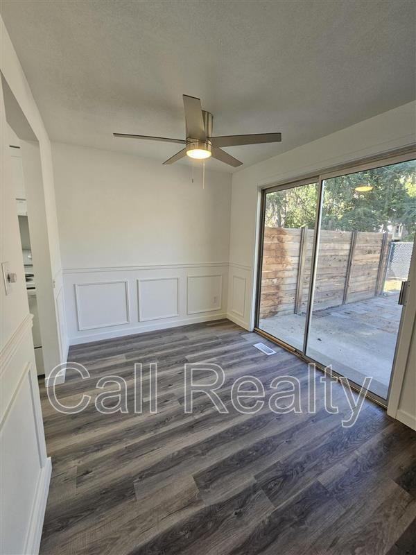 12117 E 23rd Ave - Photo 4 of 20