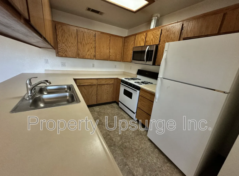 2485 Girvan Rd - Photo 4 of 19