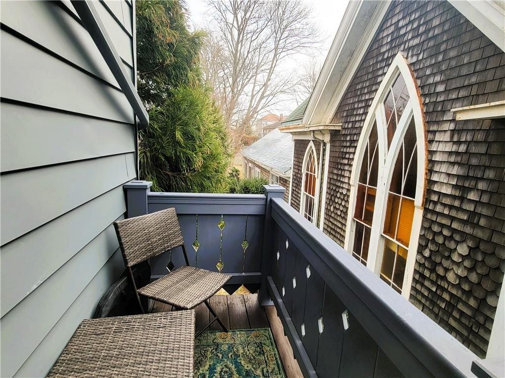 22 Annandale Rd ##2