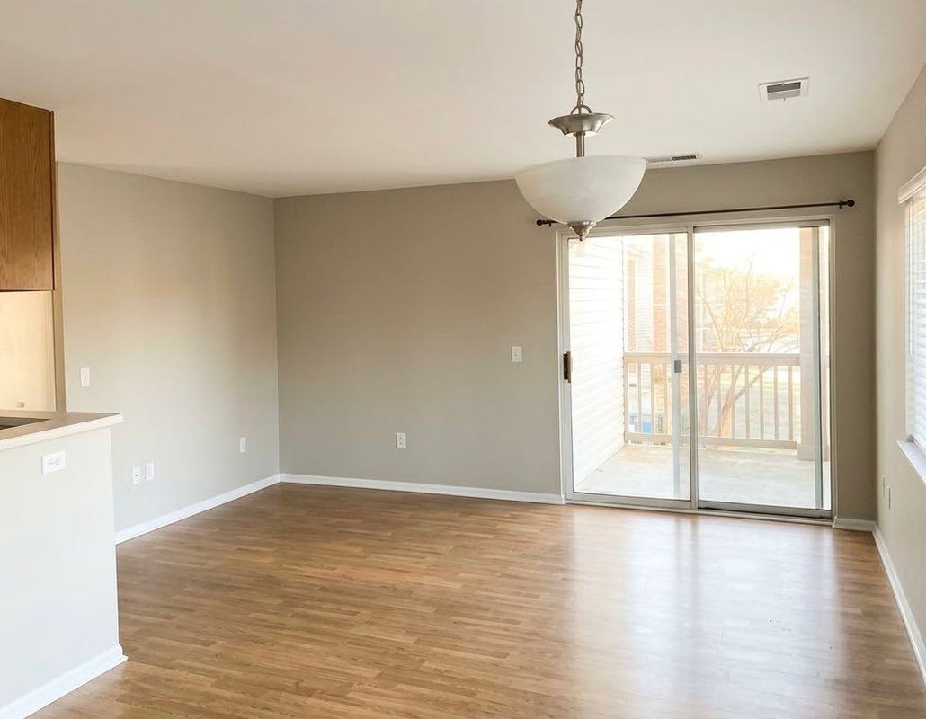 1016 Rockefeller Ln - Photo 3 of 9