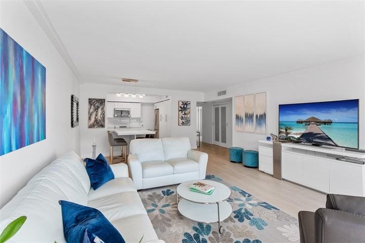 3850 Galt Ocean Drive - Photo 3 of 8