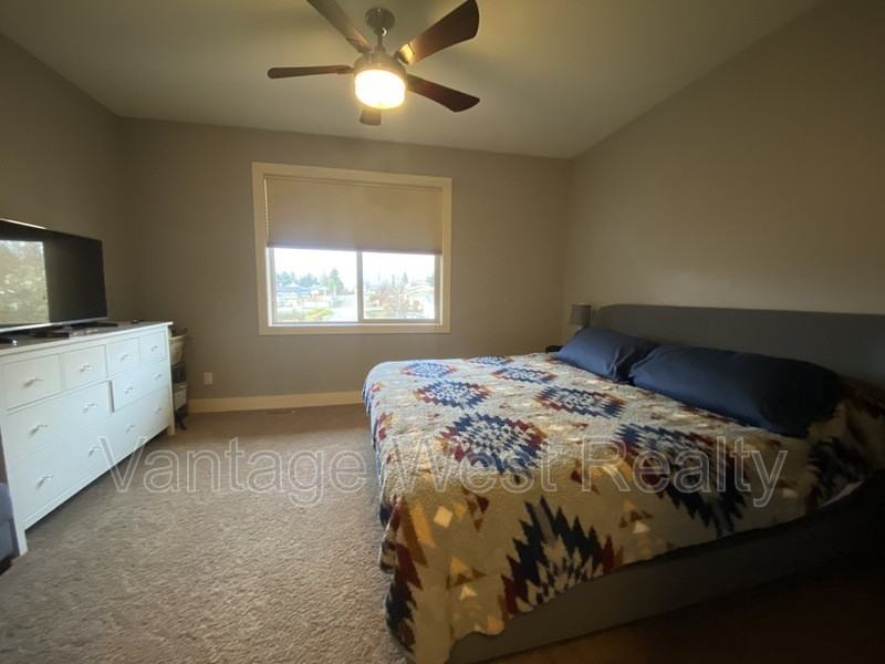 1414 - Photo 6 of 16