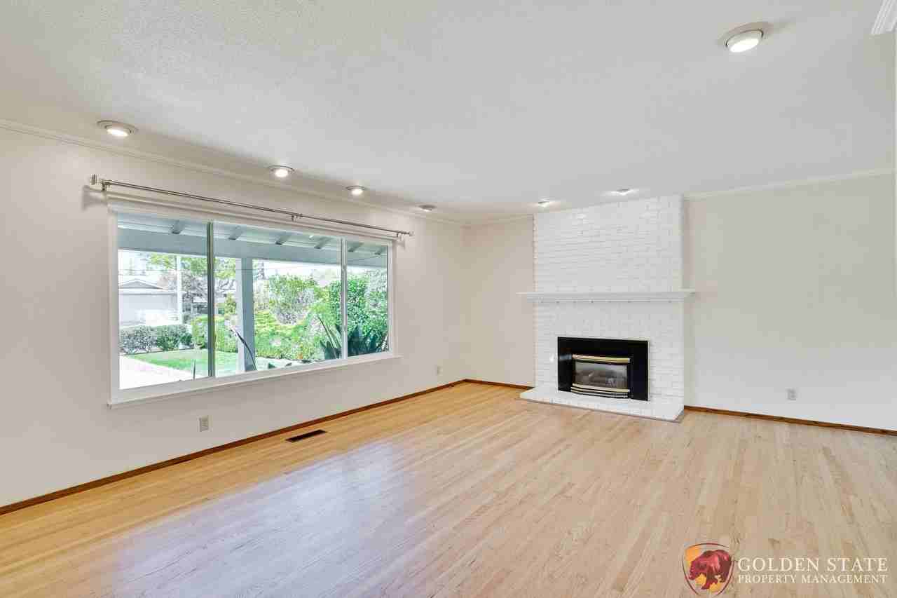 10534 Deodara Dr - Photo 3 of 33