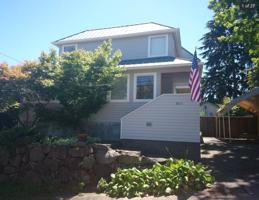 featured image of 2611 W Newton St