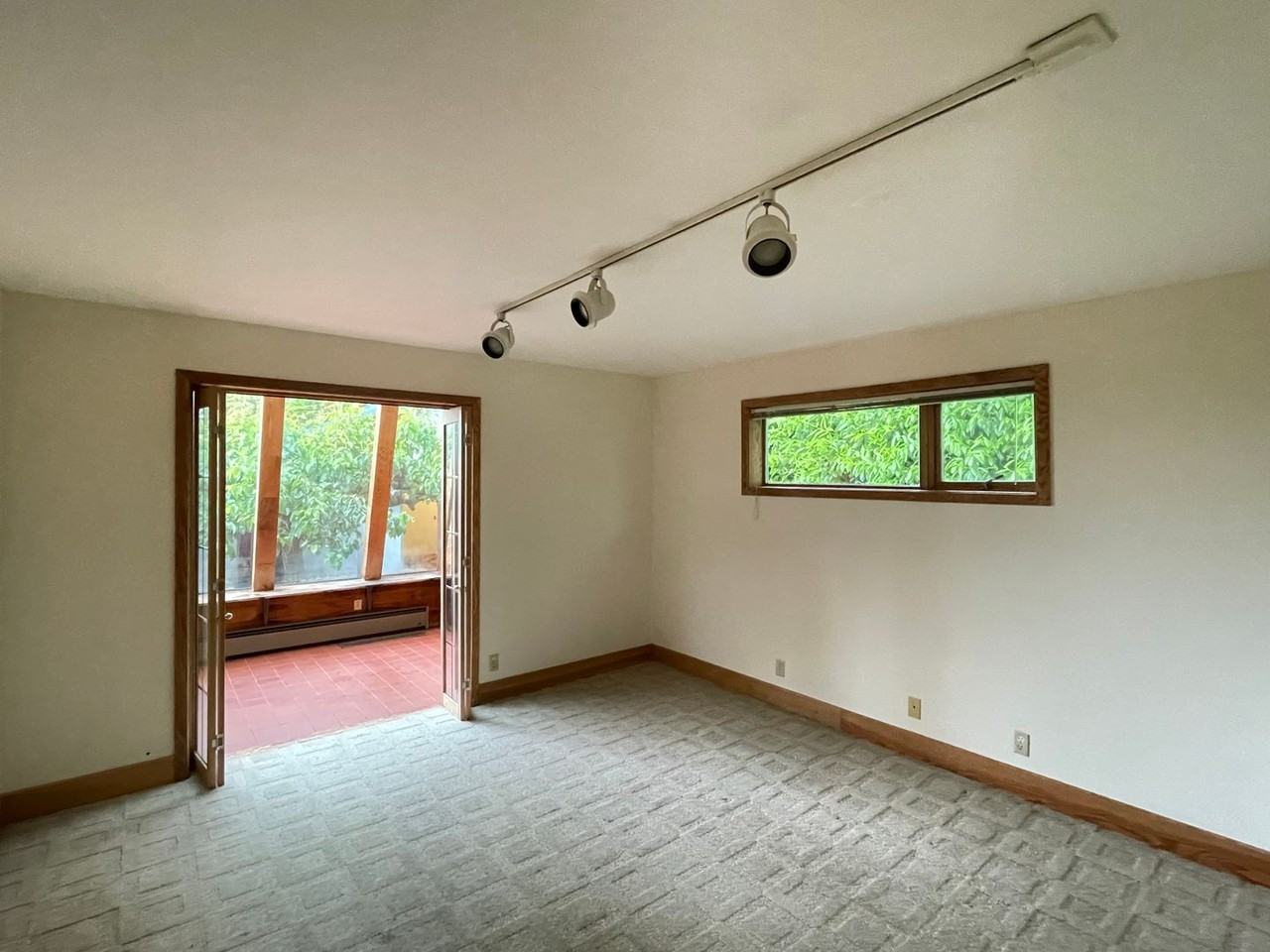 2611 W Newton St - Photo 7 of 22