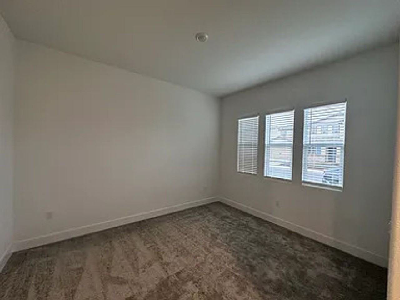 12724 Toucan Cir - Photo 4 of 12